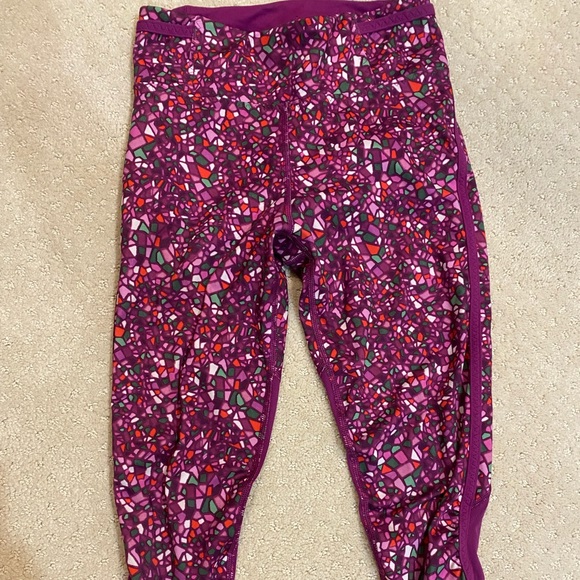 Size 2 Lululemon Leggings - Picture 1 of 2